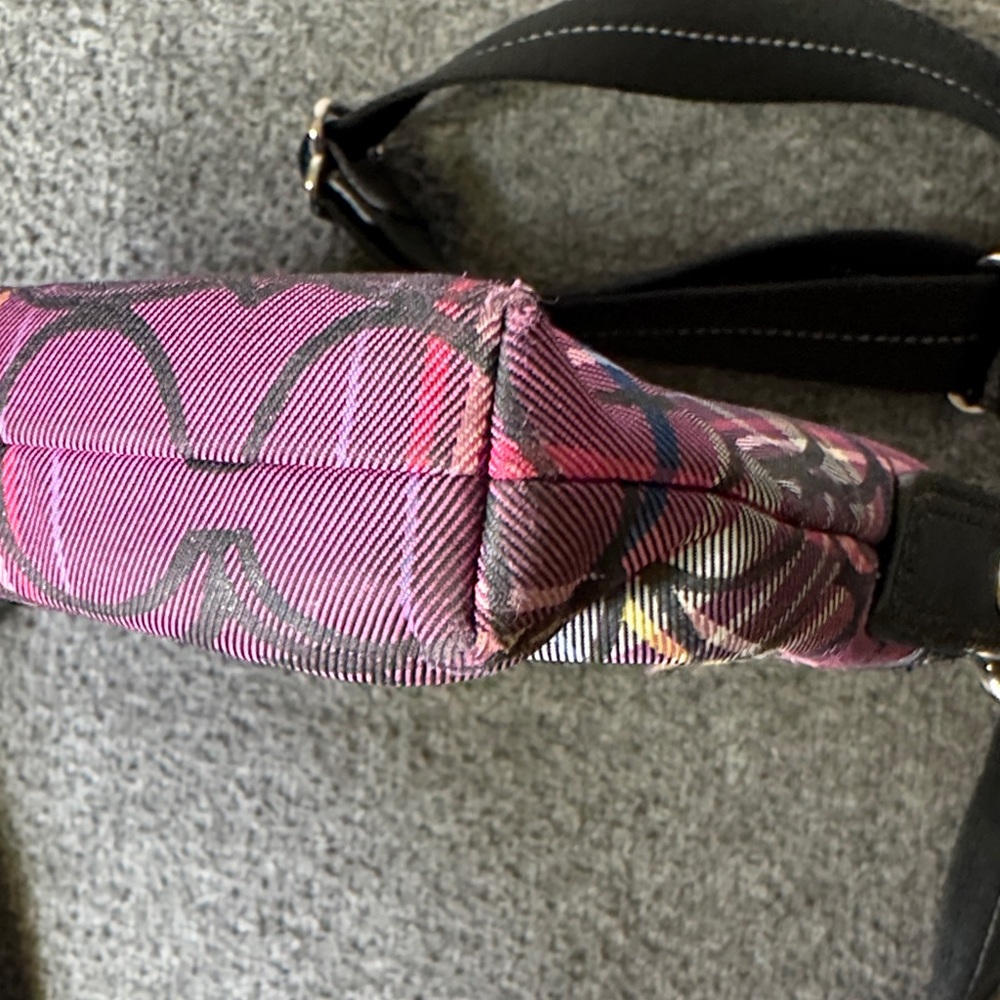 Coach Poppy Plaid Signature Crossbody Bag Black Pink Silver‎ Hardware - Picture 6 of 12